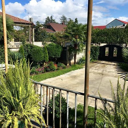Guest House Lali Kostava 14 Zugdidi Exterior photo